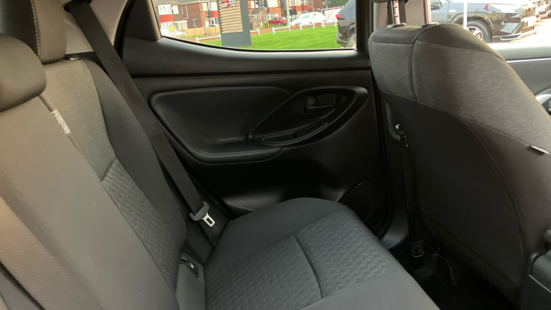 Toyota Yaris 1.5 Hybrid Design 5dr CVT Hybrid Hatchback